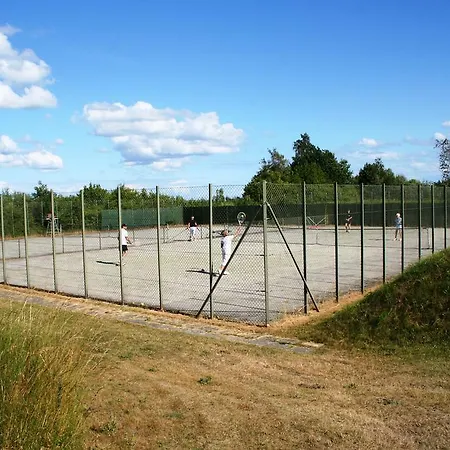 Fugls\u00f8centret Hotel Knebel