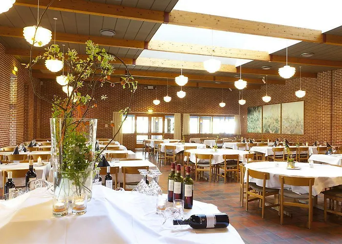 Fuglsocentret 3* Knebel