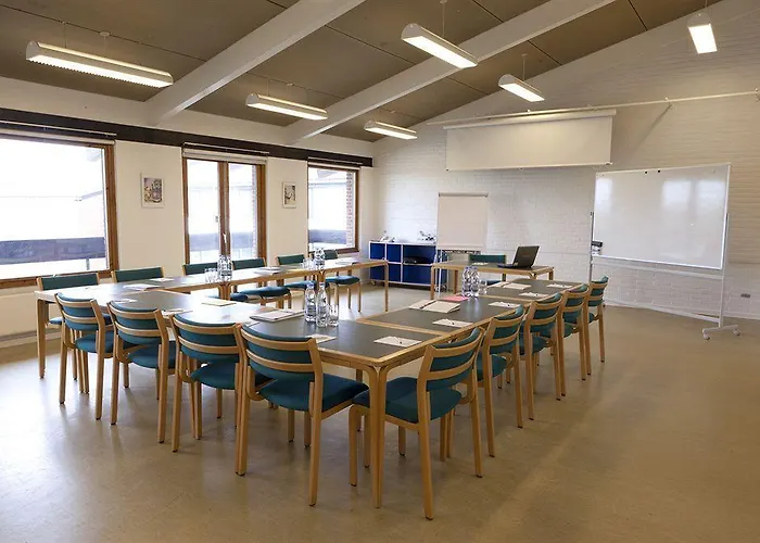 Fuglsocentret Hotel 3*