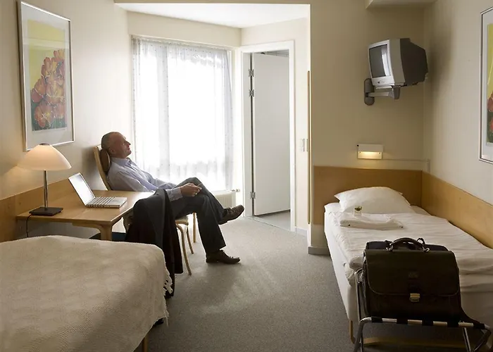 Fuglsocentret Hotel Knebel